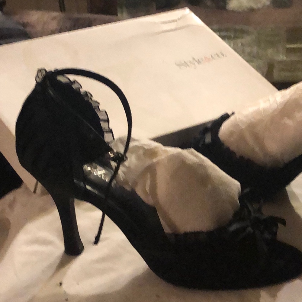 Shoe